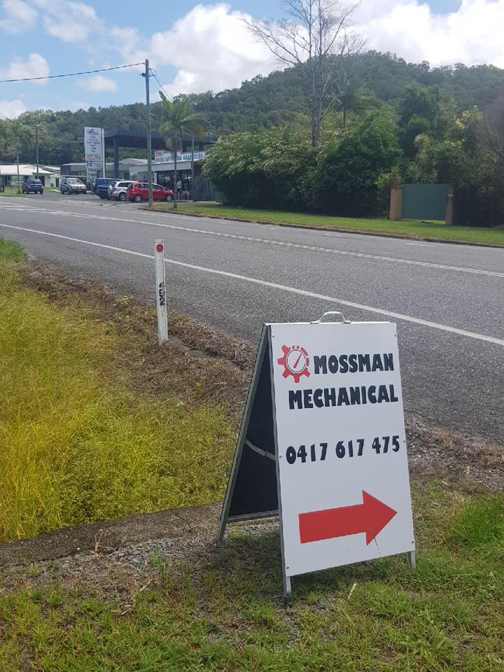 The Mossman Mechanical A frame sign at the roadside on Pringle Street with a red arrow pointing to the workshop